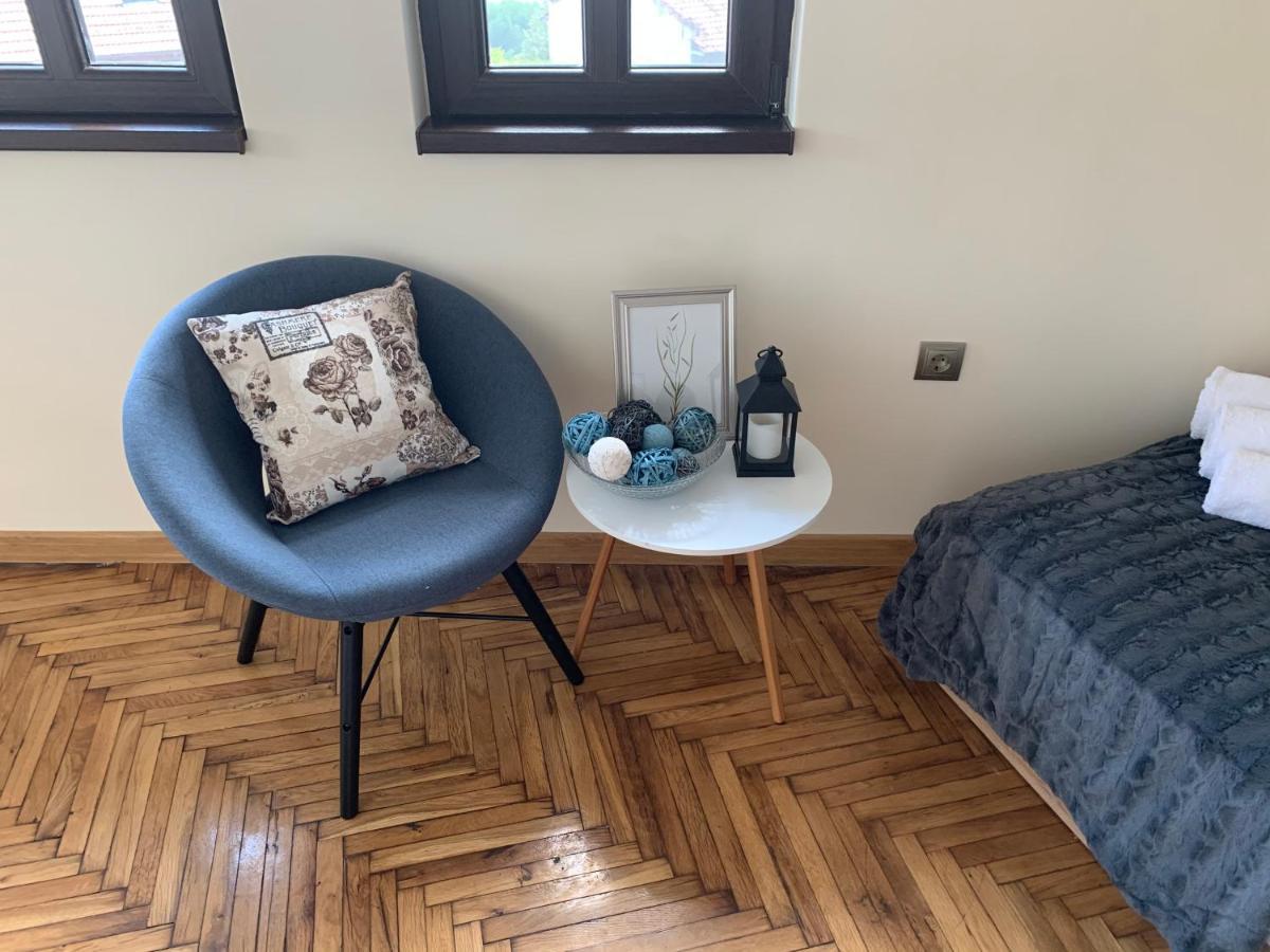 Apartment Zdravets, In The Heart Of The Old City Veliko Tŭrnovo Exterior photo