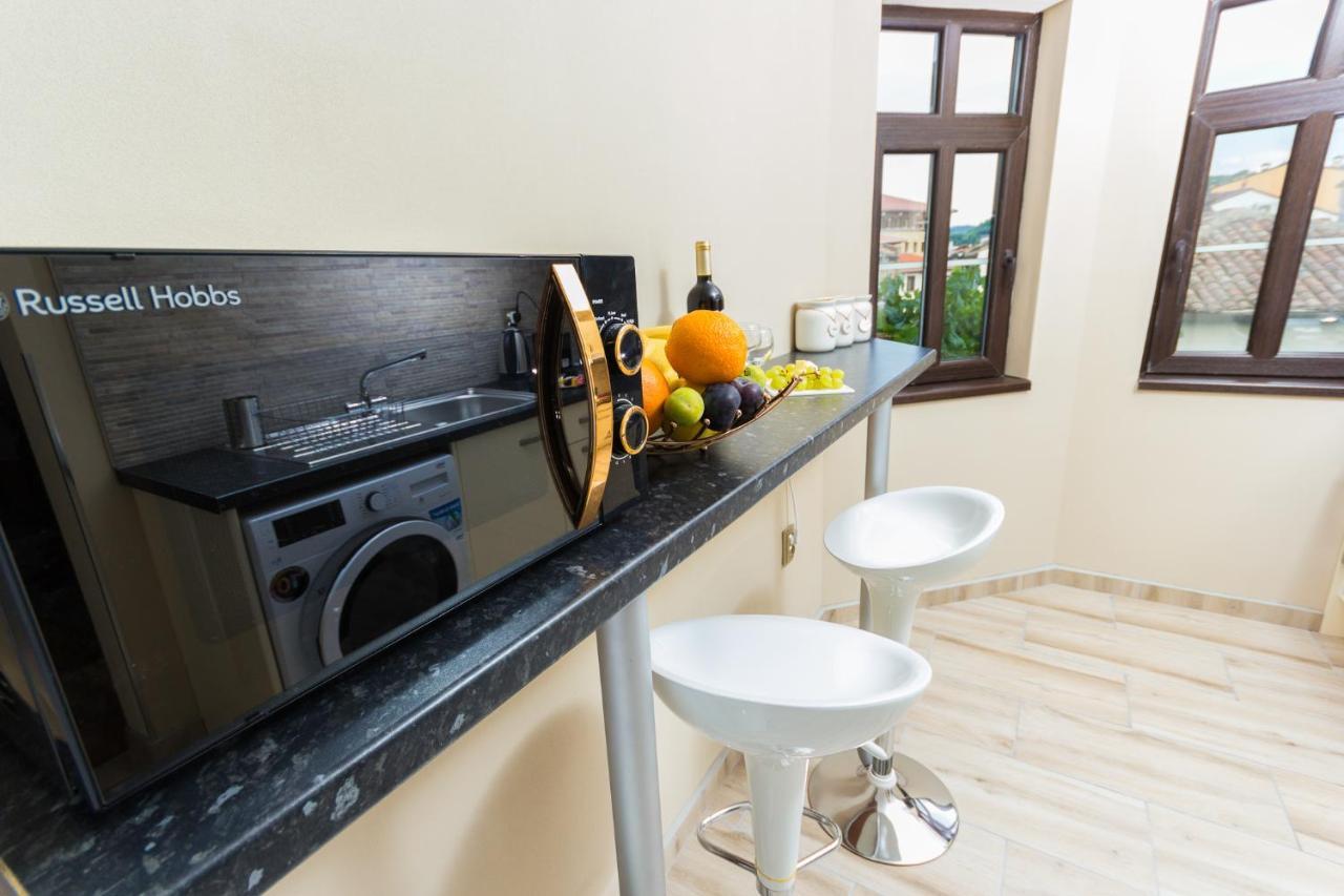 Apartment Zdravets, In The Heart Of The Old City Veliko Tŭrnovo Exterior photo